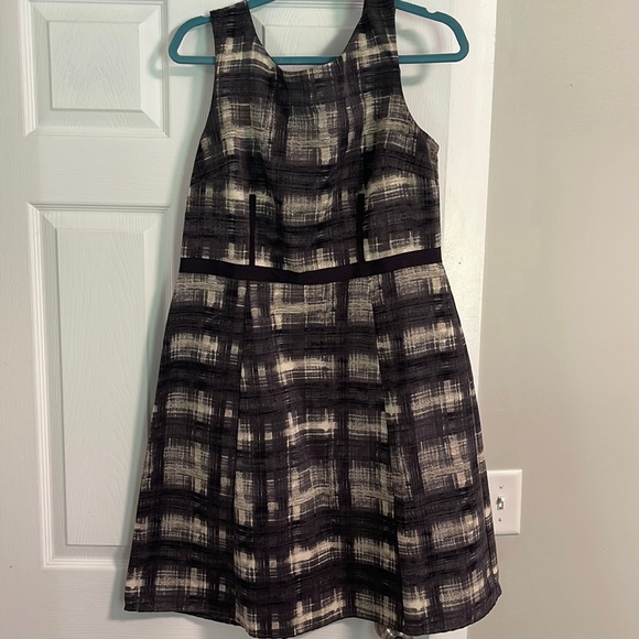 Loft dress - Picture 1 of 1